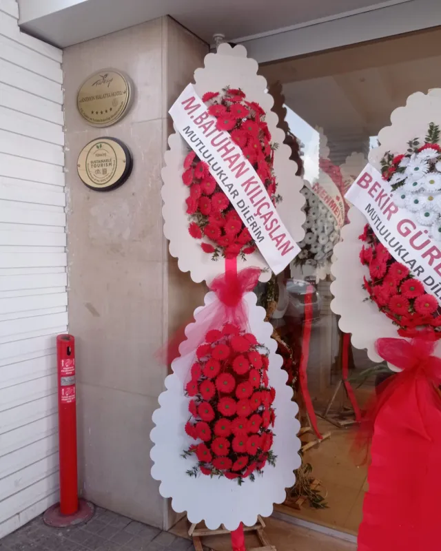 Kırmızı Gerbera İki Katlı Ayaklı Sepet - Malatya Çiçekçi By Soydan