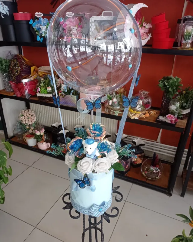 Balonlu Mavi Kutuda Erkek Bebek Aranjmanı - Malatya Çiçekçi By Soydan (2)