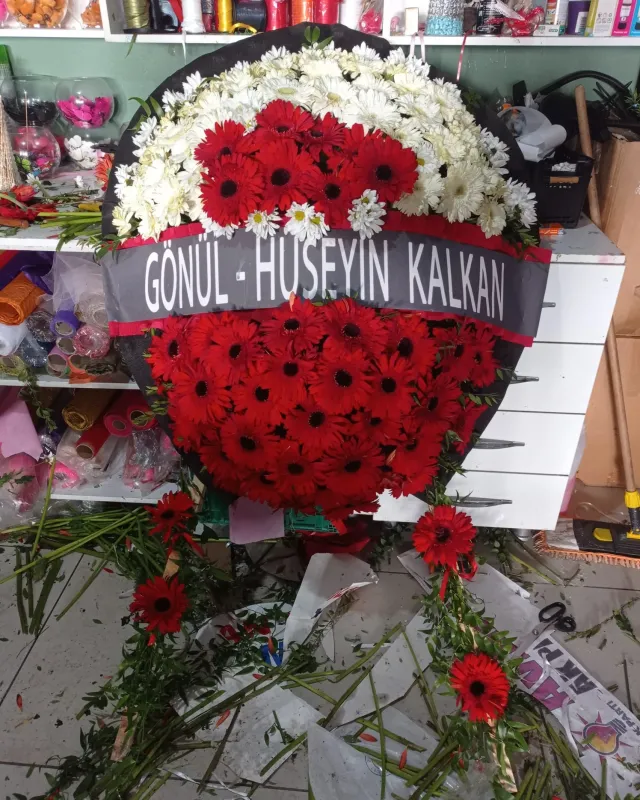 Kırmızı Beyaz Cenaze Çelengi - Malatya Çiçekçi By Soydan (2)