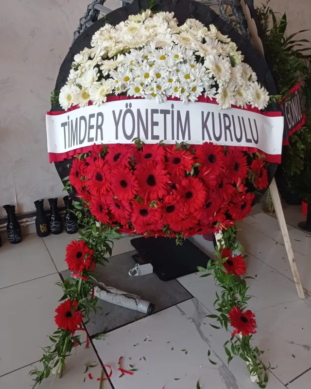 Kırmızı Beyaz Gerbera Çelenk - Malatya Çiçekçi By Soydan