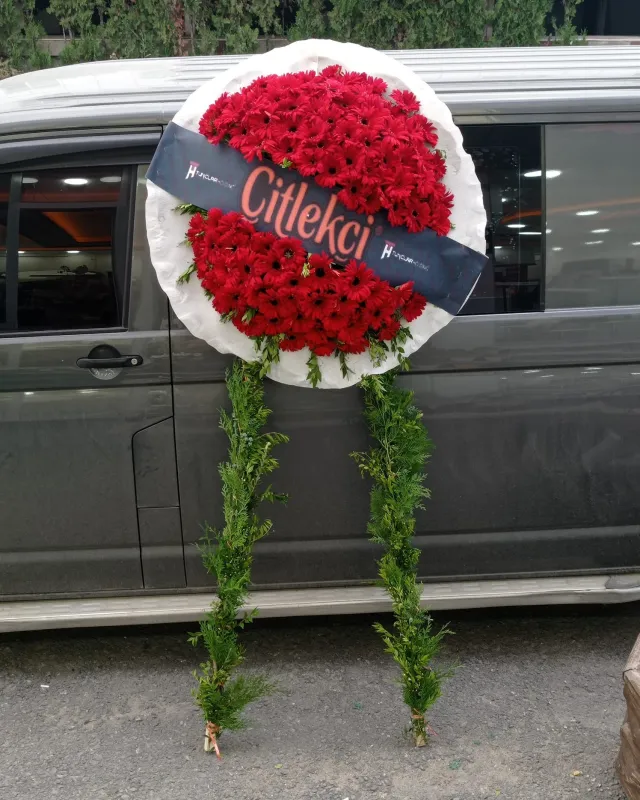 Kırmızı Gerbera Yuvarlak Çelenk - Malatya Çiçekçi By Soydan
